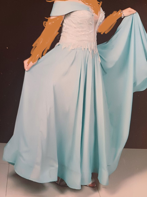 لباس شب بلند با آستین اف شولدر