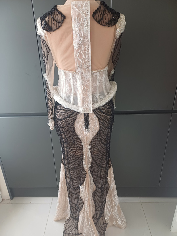 لباس مجلسی بلند با آستین بلند