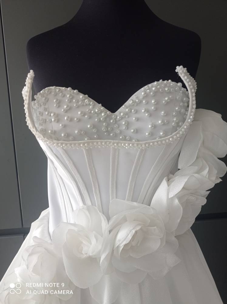 لباس عروس کوتاه مدل دبل باکس